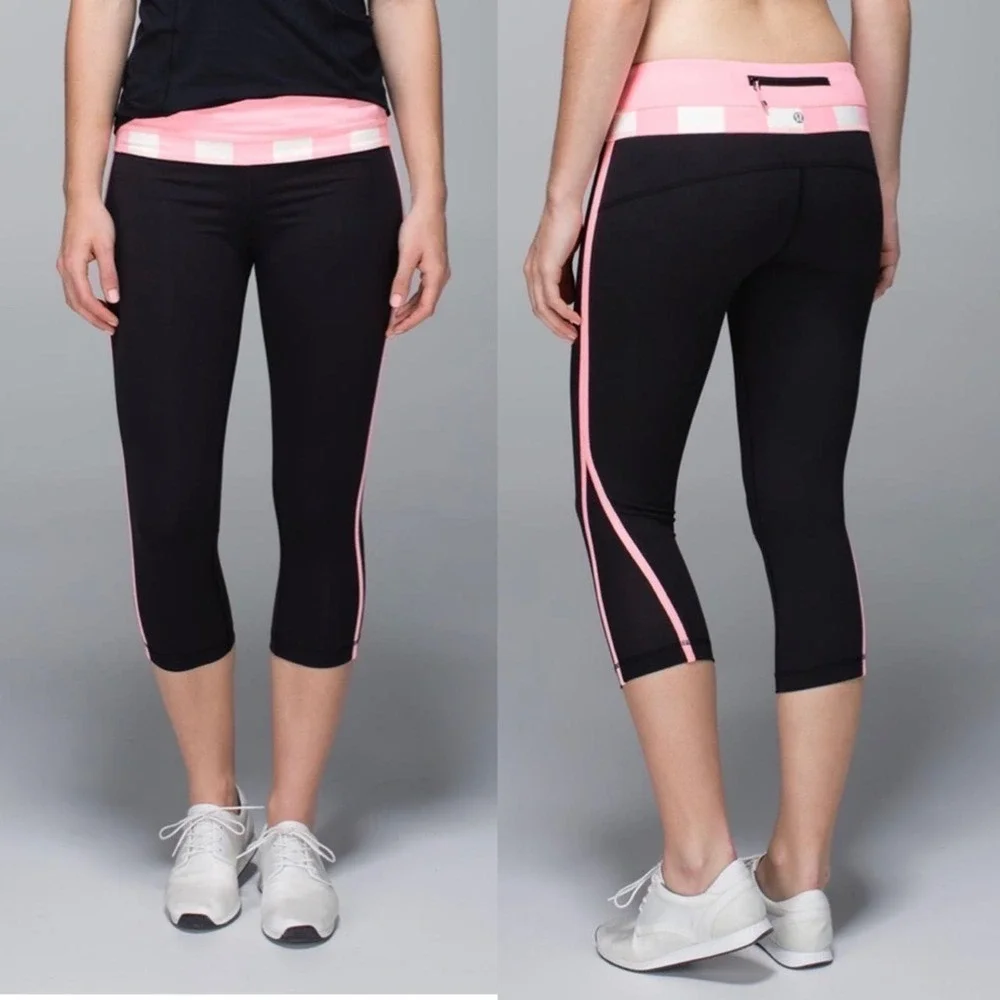 Lululemon Up The Pace Crop Black / Steep Stripe Bleached Coral Horizontal Size 2